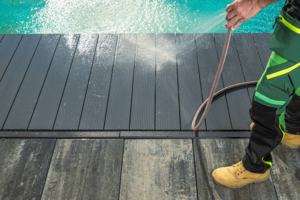 Best Commercial Pressure Washing  in West Branch, IA